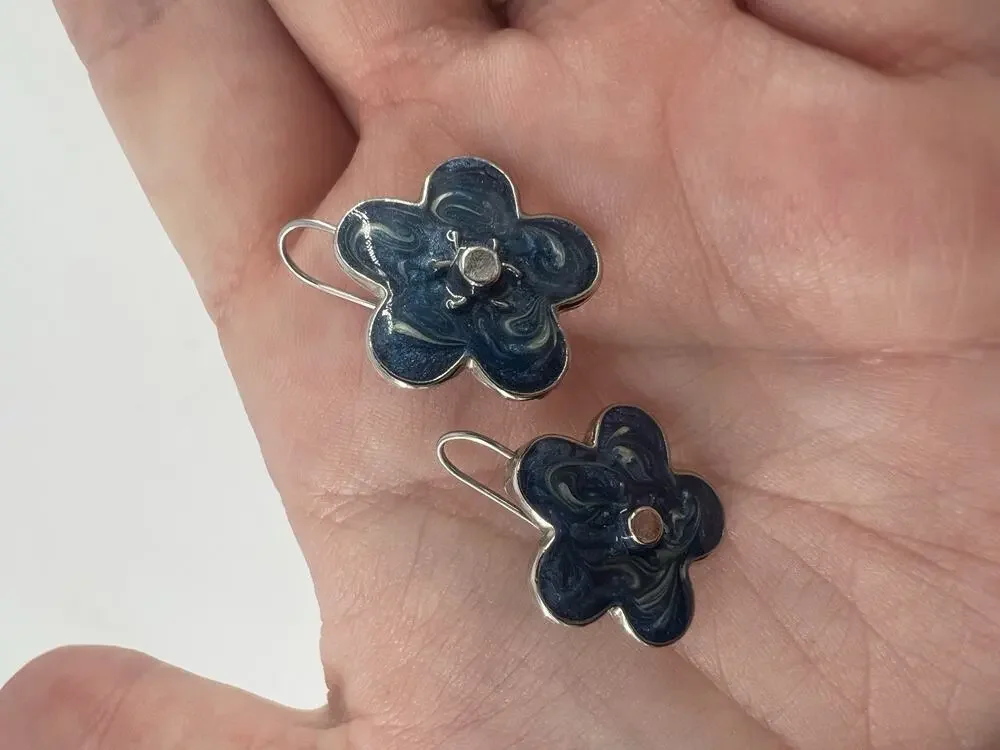 Blue Pansy Enamel Metal Earrings Vintage Detailed 1 Inch